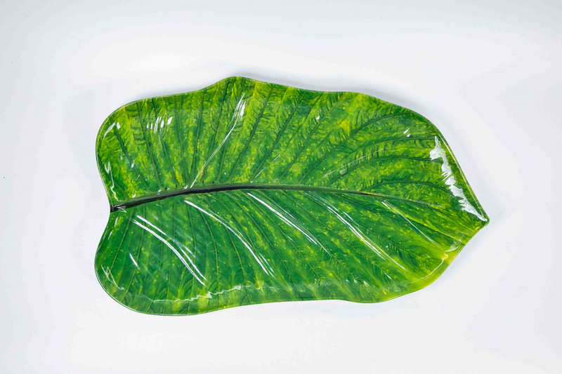 18'' Leaf Shaped Plate