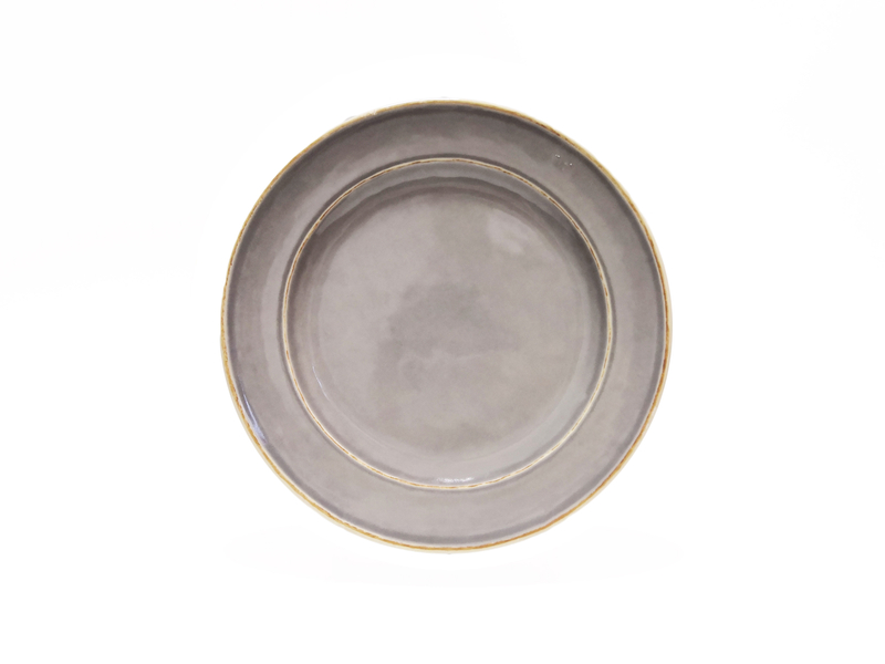 8.75"/11" round plate